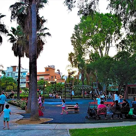 فندق Terrace Costa 2*