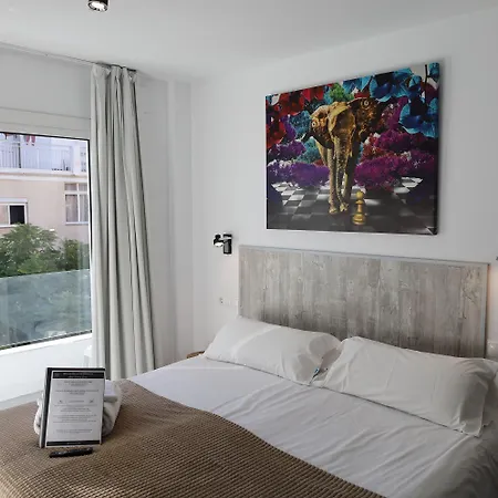 Hotelli Terrace Costa 2*